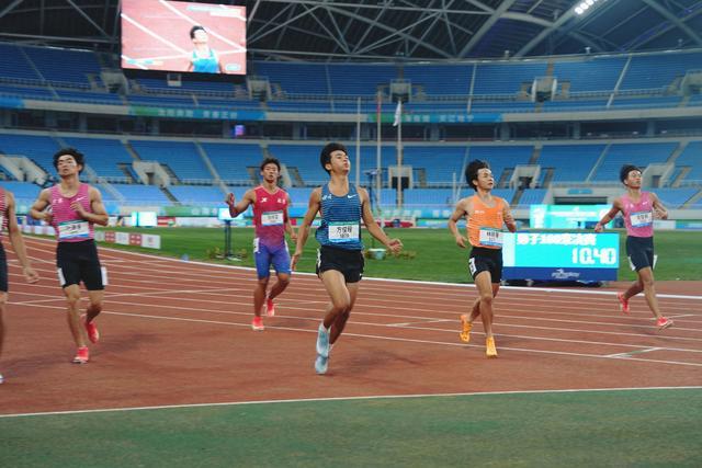 yid, AA, 执行和教练