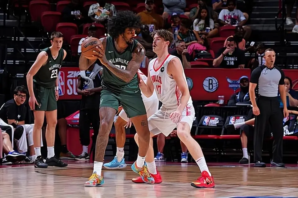 威廉姆斯在, 他在夏季联 威廉姆斯在, 他在夏季联