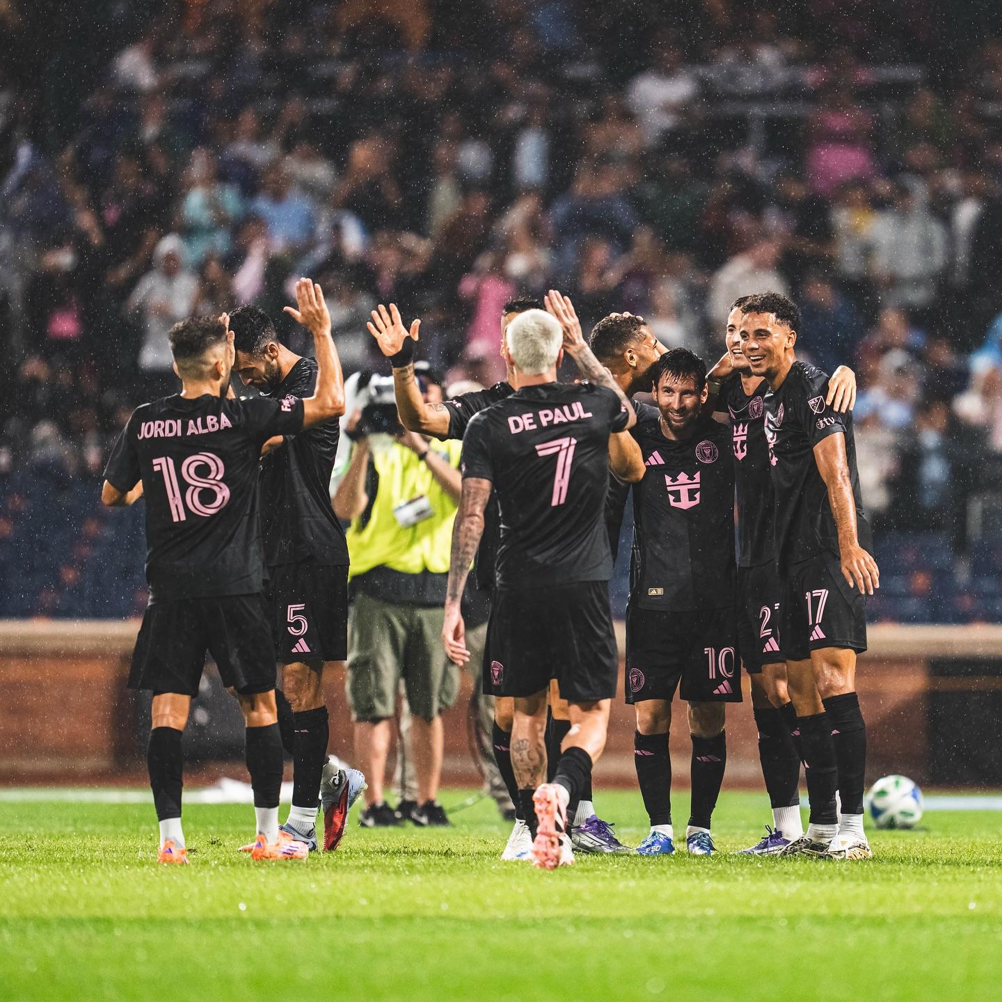 我们收获三, 精彩的比赛, entit