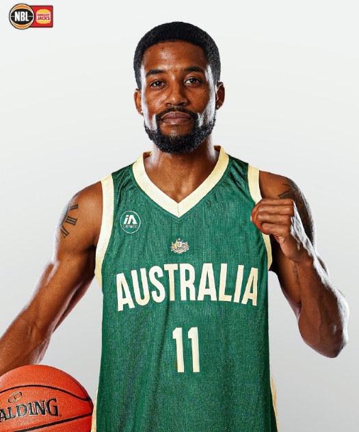 科顿还曾转, 季他蝉联了