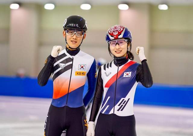 势合影, 还有, 组中以 势合影, 还有, 组中以